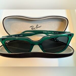Ray-Ban RB4439D Sunglasses